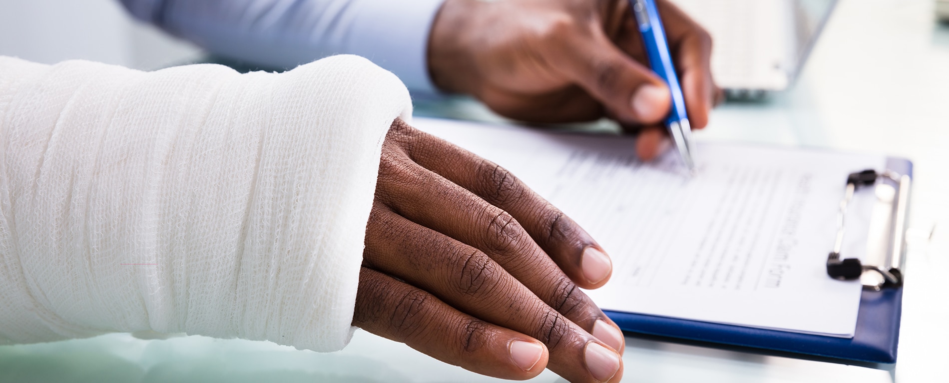 Lawyer Compensation – Understanding Flat Fees and Milestone Payments